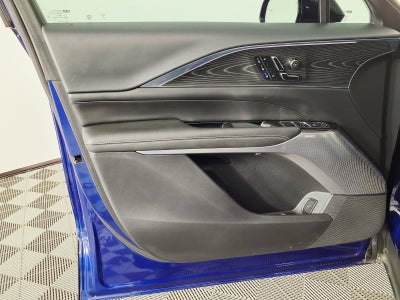 2024 Cadillac LYRIQ Luxury 3