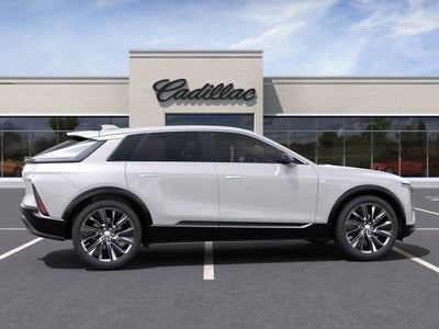 2025 Cadillac LYRIQ Luxury 3