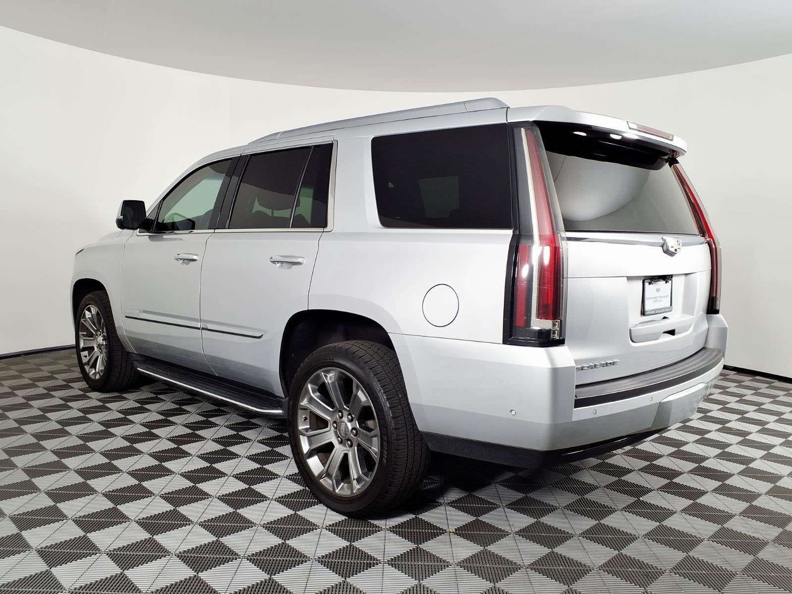 2020 Cadillac Escalade Luxury