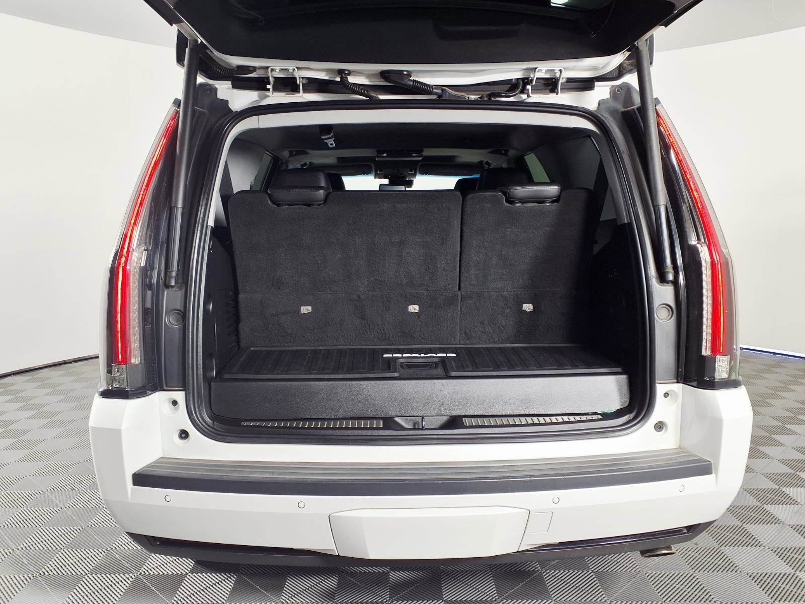 2019 Cadillac Escalade Premium Luxury