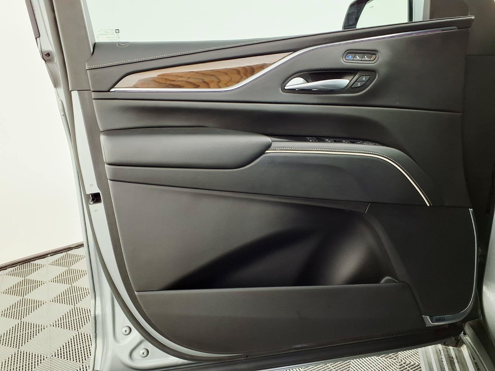 2023 Cadillac Escalade 4WD Sport Platinum