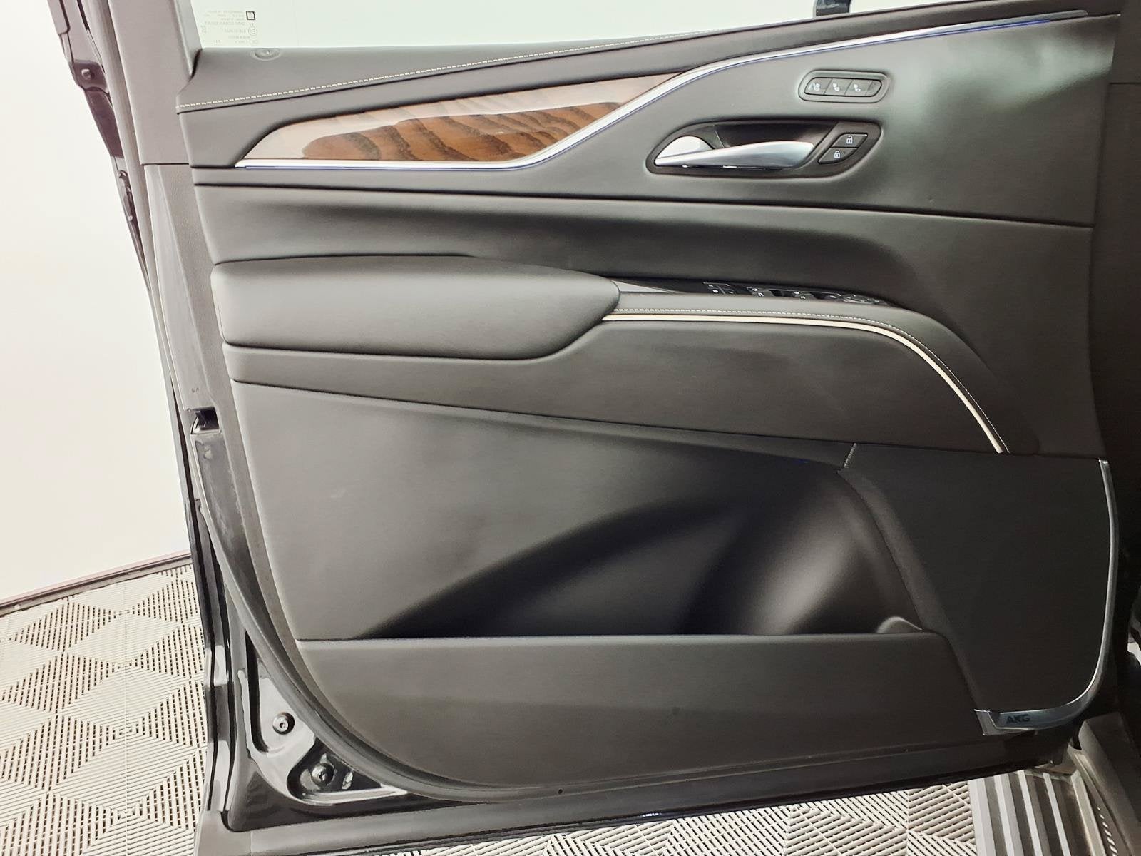 2023 Cadillac Escalade ESV 4WD Sport Platinum