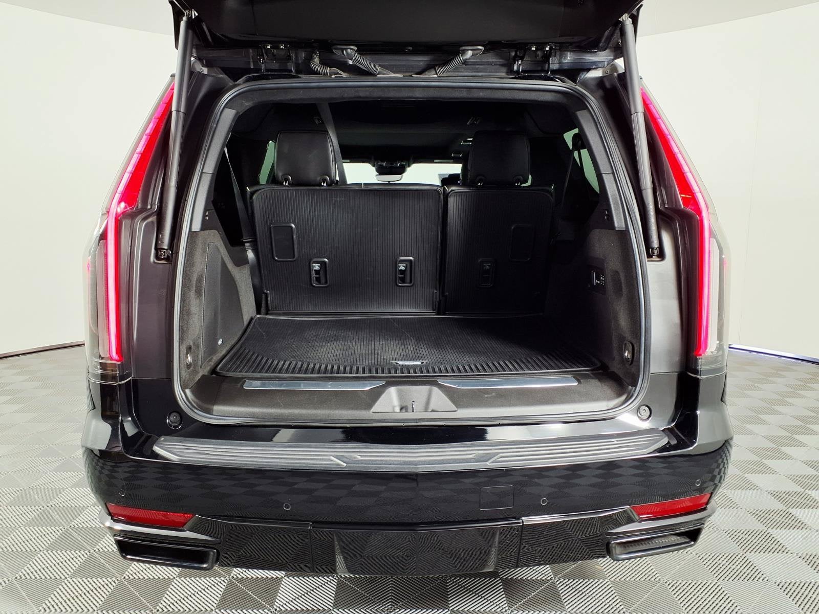 2023 Cadillac Escalade ESV 4WD Sport Platinum