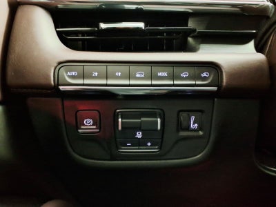 2024 Cadillac Escalade ESV Sport Platinum