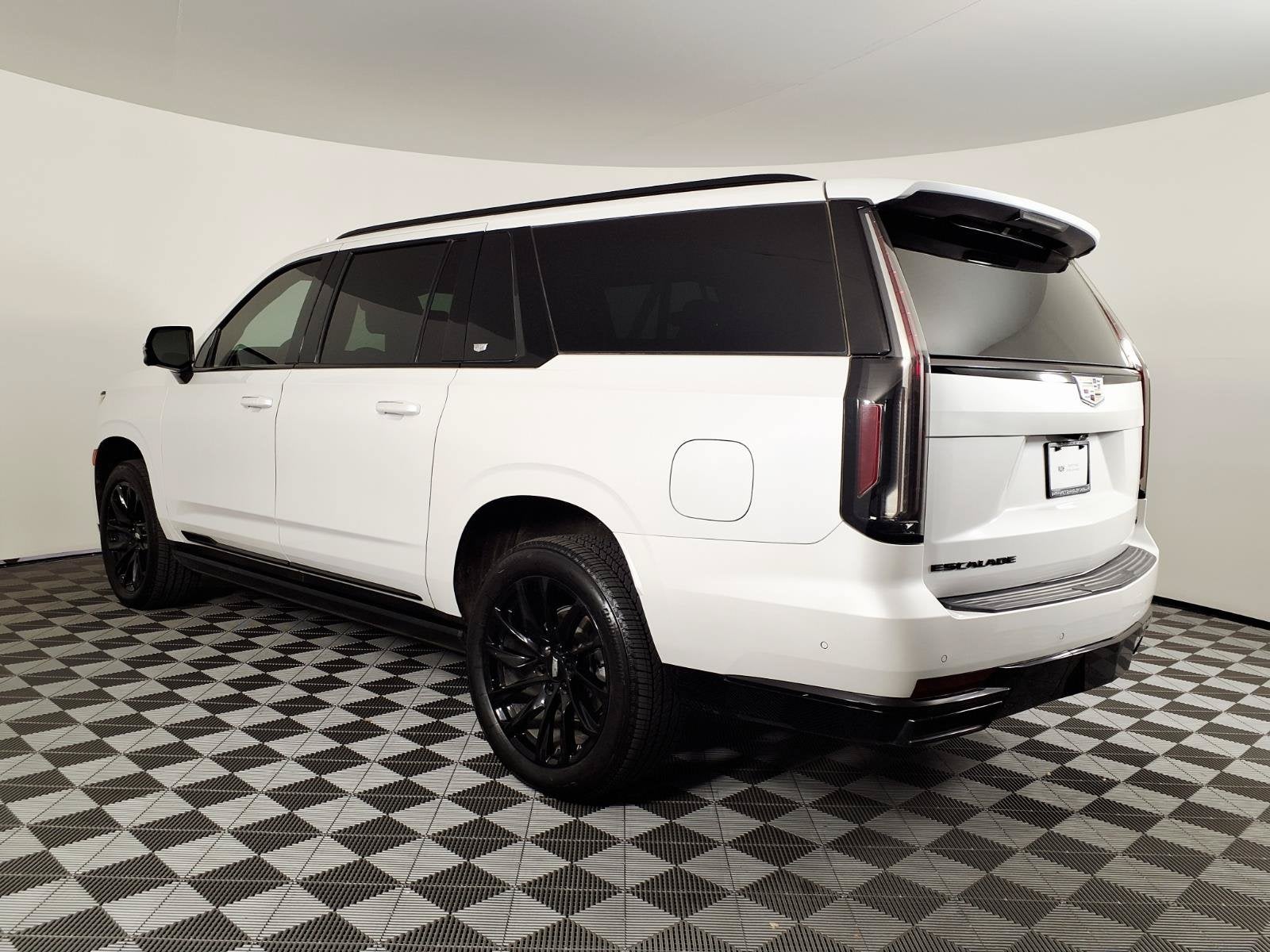 2024 Cadillac Escalade ESV Sport Platinum