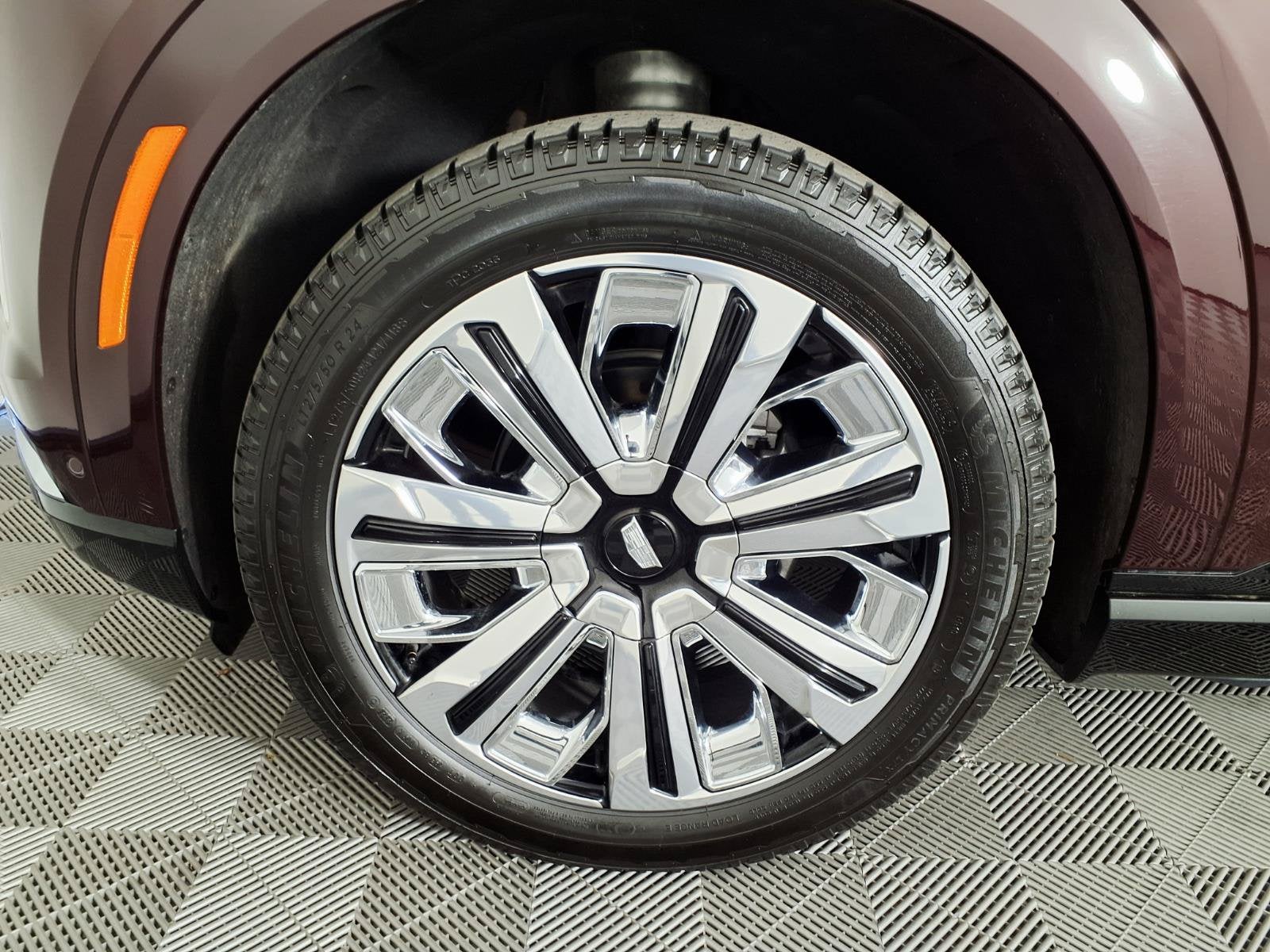 2025 Cadillac ESCALADE IQ Luxury 1