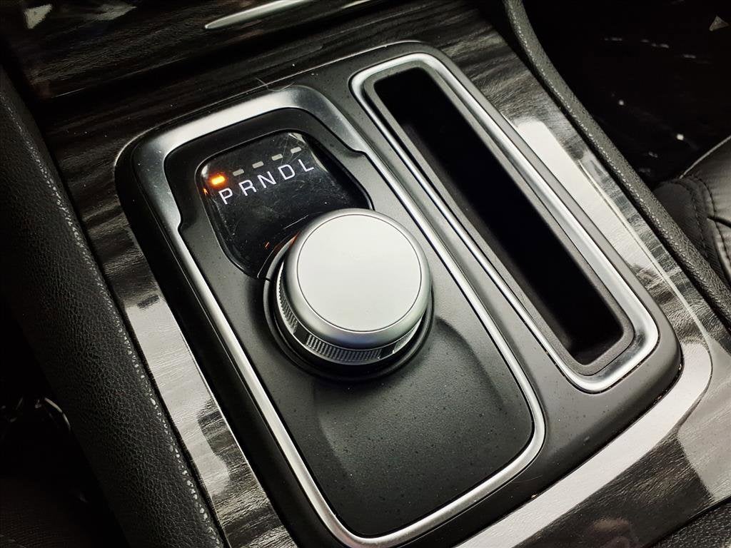 2019 Chrysler 300 Touring L