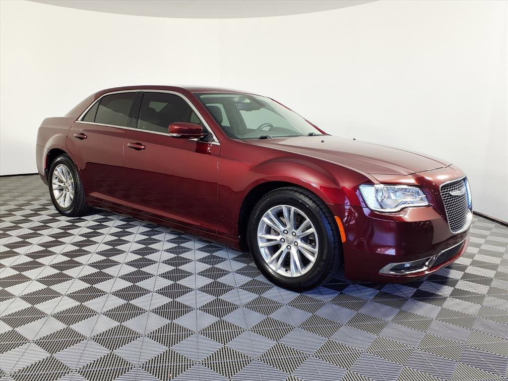 2019 Chrysler 300 Touring L