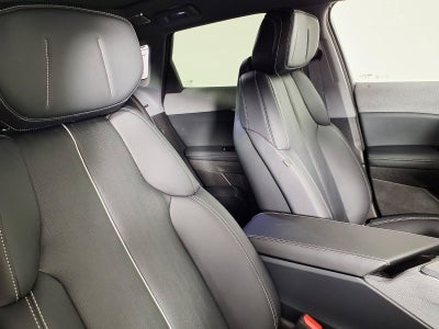 2025 Cadillac OPTIQ Luxury 2