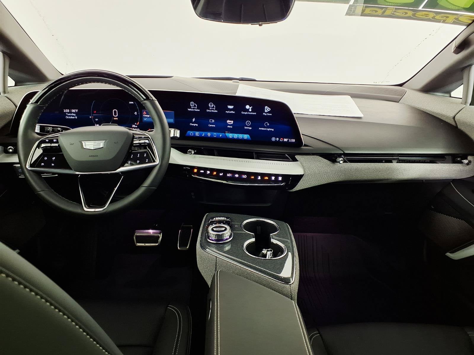2025 Cadillac OPTIQ Luxury 2