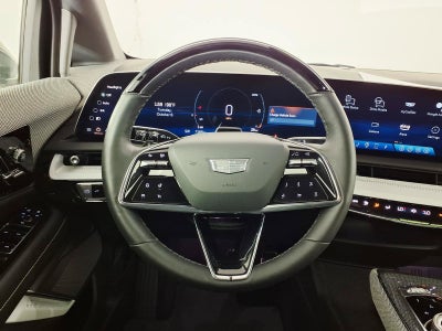 2025 Cadillac OPTIQ Luxury 2
