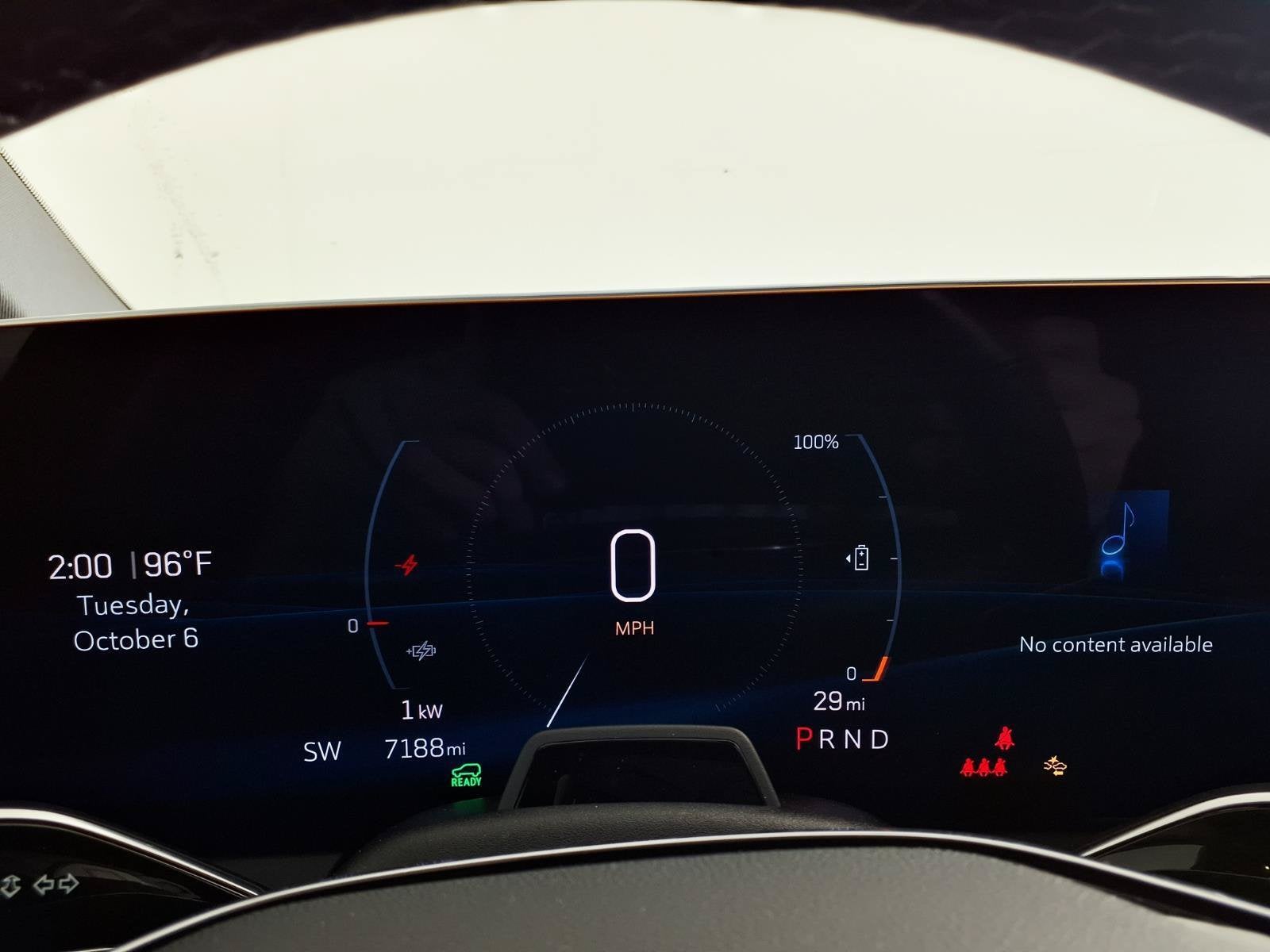 2025 Cadillac OPTIQ Luxury 2