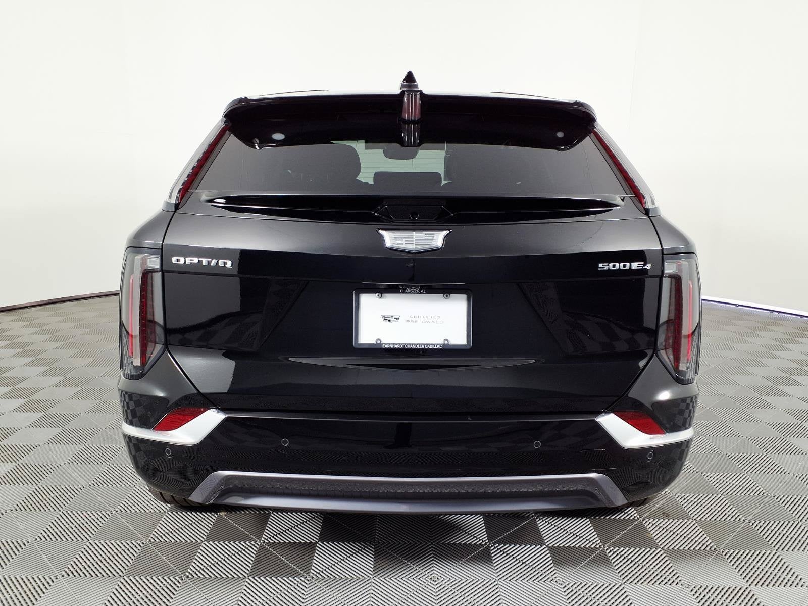 2025 Cadillac OPTIQ Luxury 2