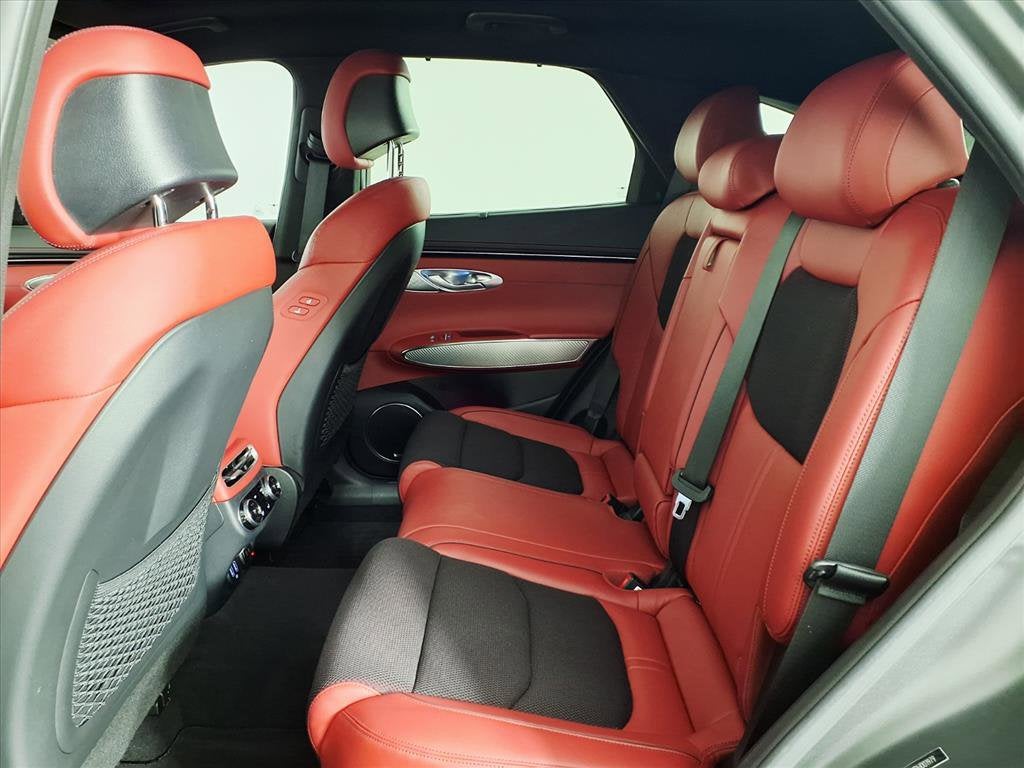 2024 Genesis GV70 2.5T