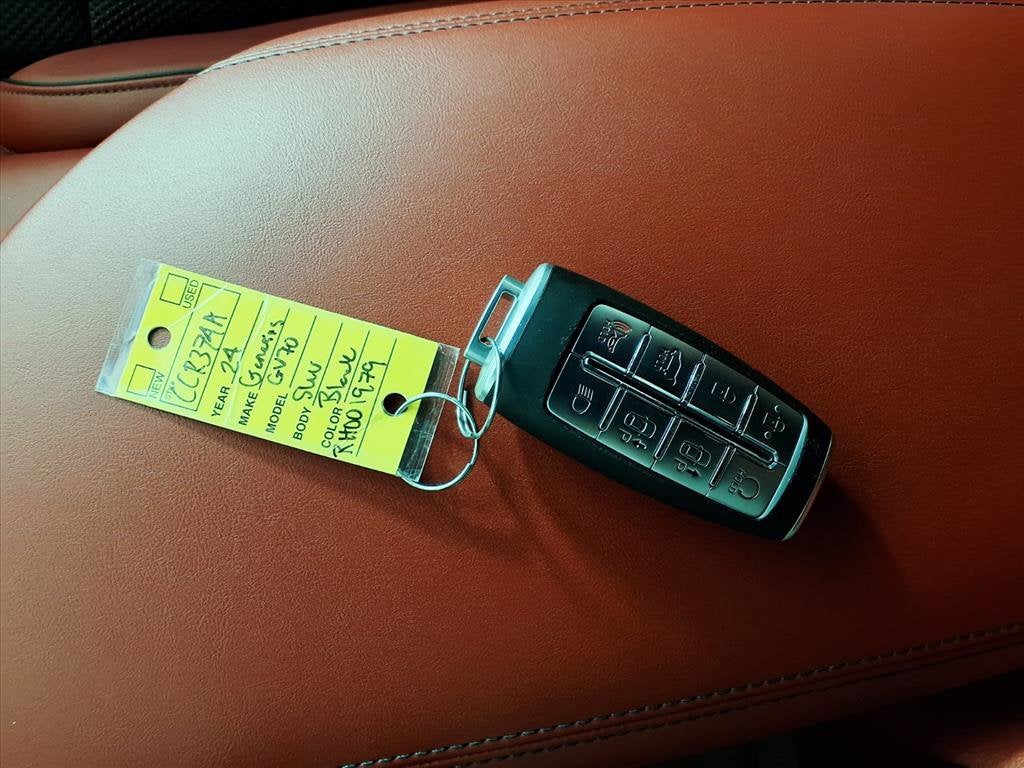 2024 Genesis GV70 2.5T