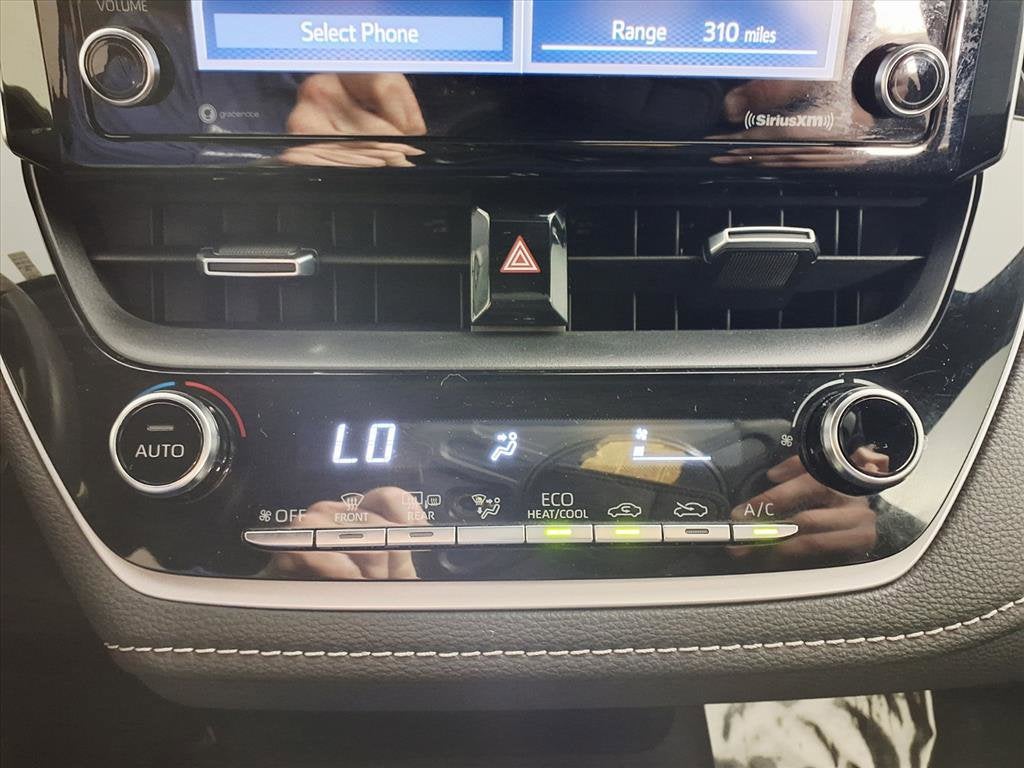 2020 Toyota Corolla Hatchback SE