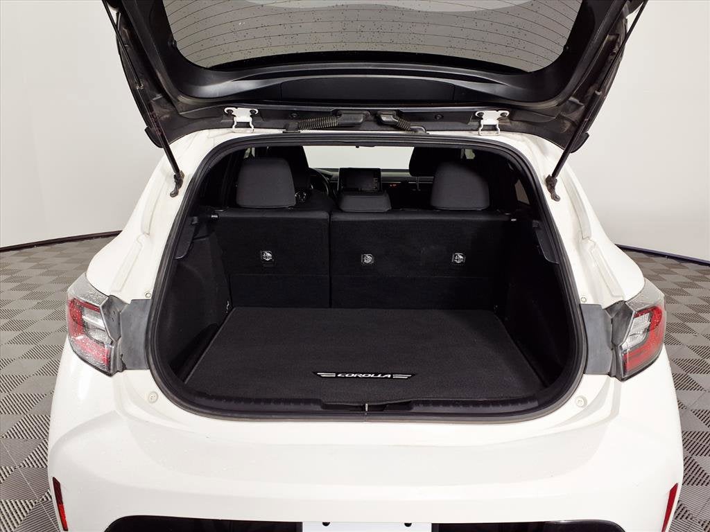 2020 Toyota Corolla Hatchback SE