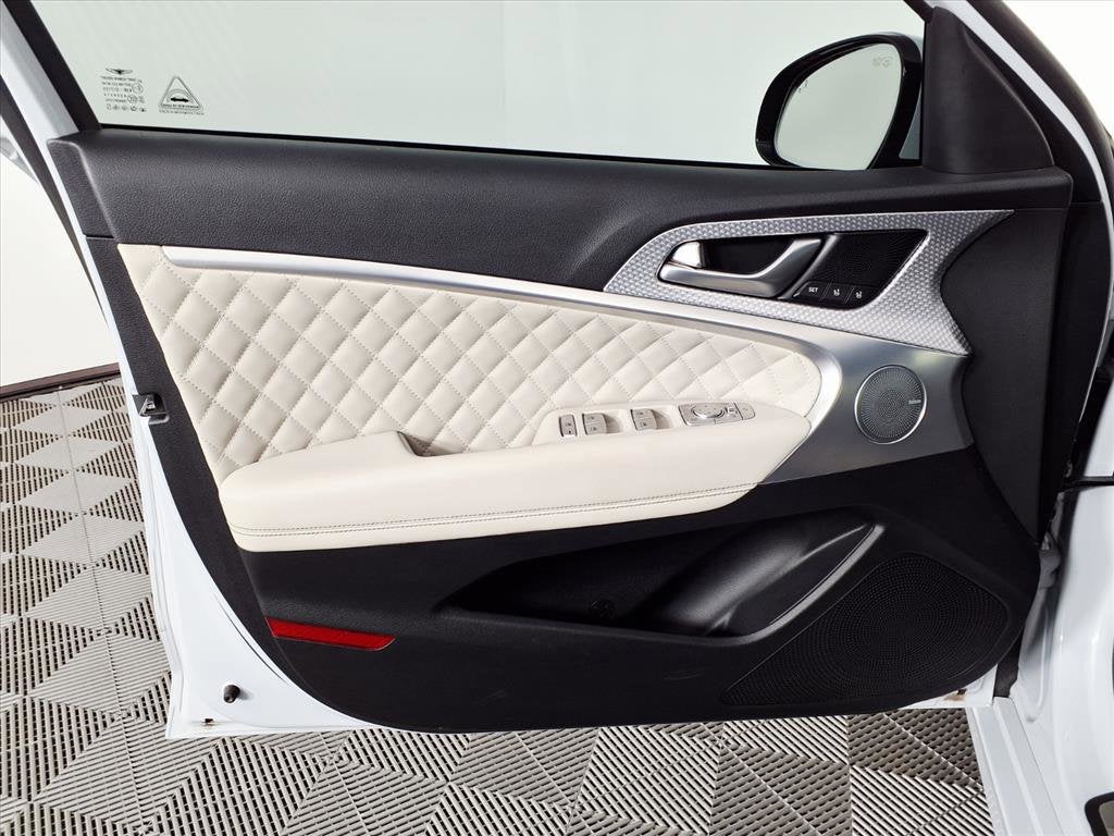 2022 Genesis G70 3.3T