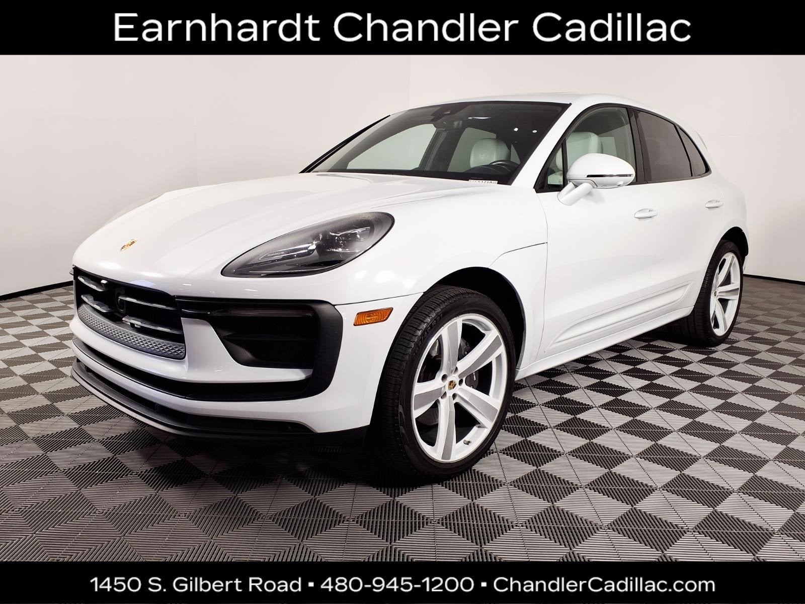 2023 Porsche Macan T