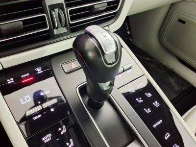 2023 Porsche Macan T