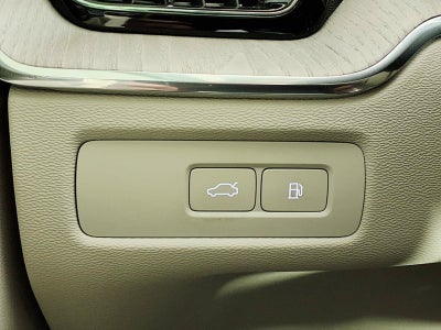 2023 Volvo XC60 Recharge Plug-In Hyb Plus Dark Theme